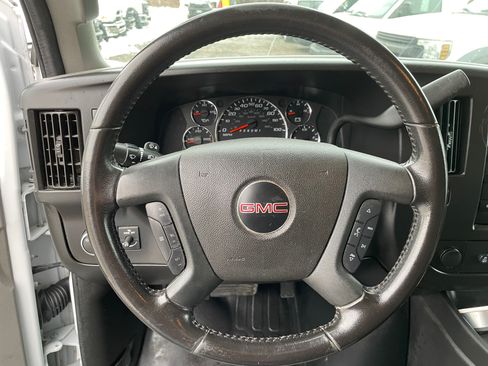 Used 2021 GMC Savana 2500 image 14