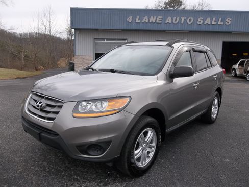 Used 2011 Hyundai Santa Fe GLS image 1
