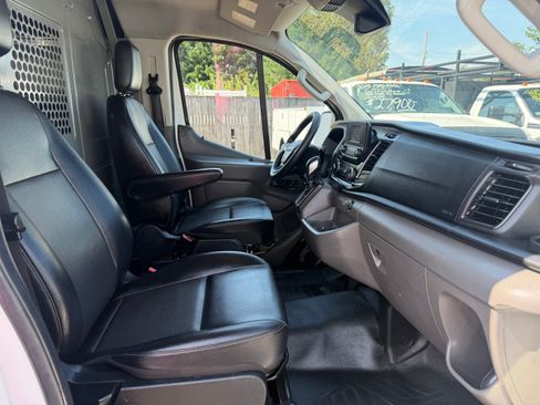 Used 2020 Ford Transit 150 Low Roof RWD image 10