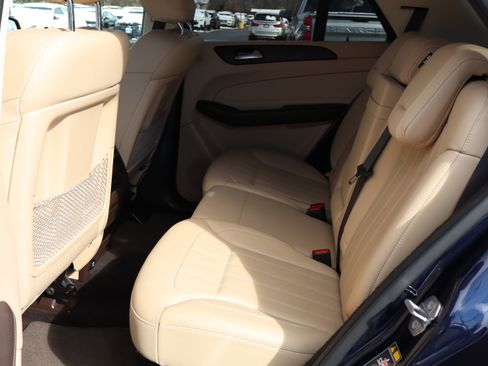 Used 2019 Mercedes-Benz GLE 400 image 12