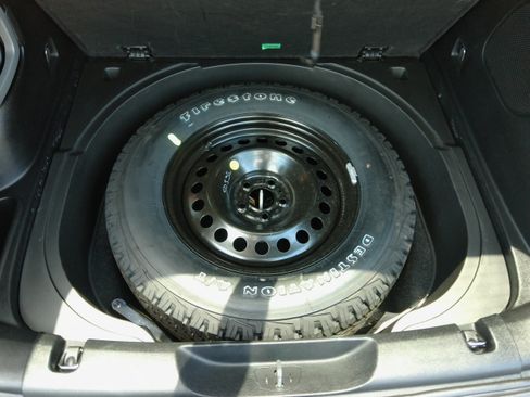Used 2016 Jeep Cherokee 4WD Trailhawk image 35