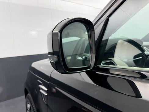 Used 2020 Land Rover Range Rover Sport HSE image 16