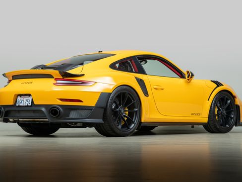 Used 2018 Porsche 911 GT2 RS image 46