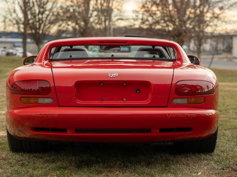 Used 1994 Dodge Viper RT/10 image 7