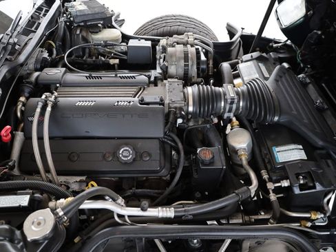 Used 1995 Chevrolet Corvette Convertible image 24