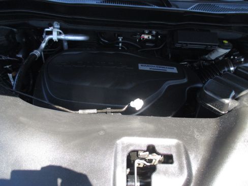 Used 2016 Honda Pilot EX Sport Utility 4D image 19