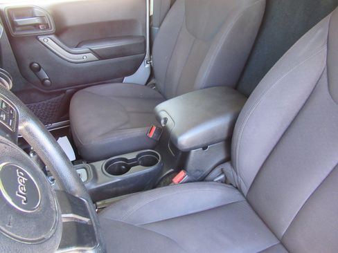 Used 2014 Jeep Wrangler 4WD Sport image 8
