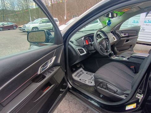 Used 2017 GMC Terrain SLE image 15