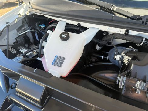 Used 2023 GMC Savana 2500 image 22