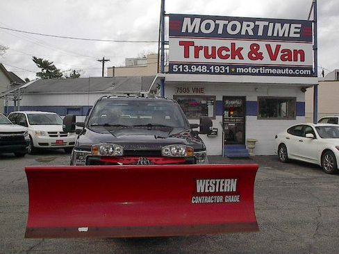 Used 2020 Ford F250 XL image 2