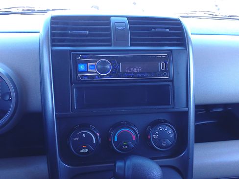 Used 2011 Honda Element LX image 18