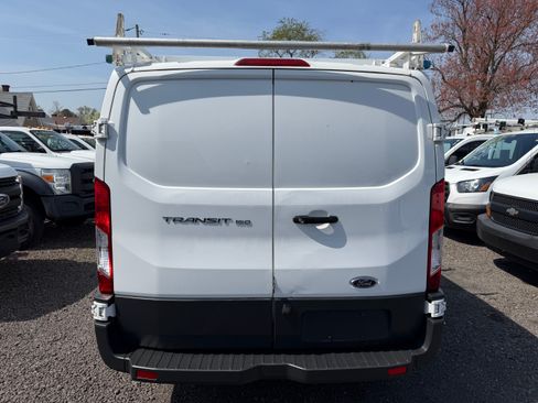 Used 2018 Ford Transit 150 image 3