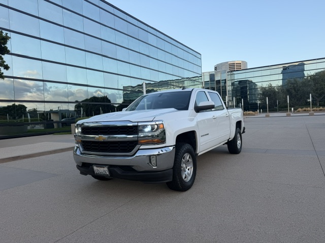 Used 2018 Chevrolet Silverado 1500 2WD Crew Cab LT image 5