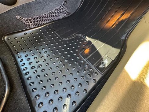 Used 2009 MINI Cooper Clubman S image 18