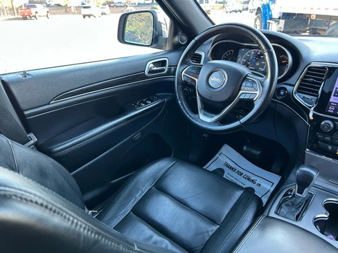 Used 2019 Jeep Grand Cherokee Limited image 41