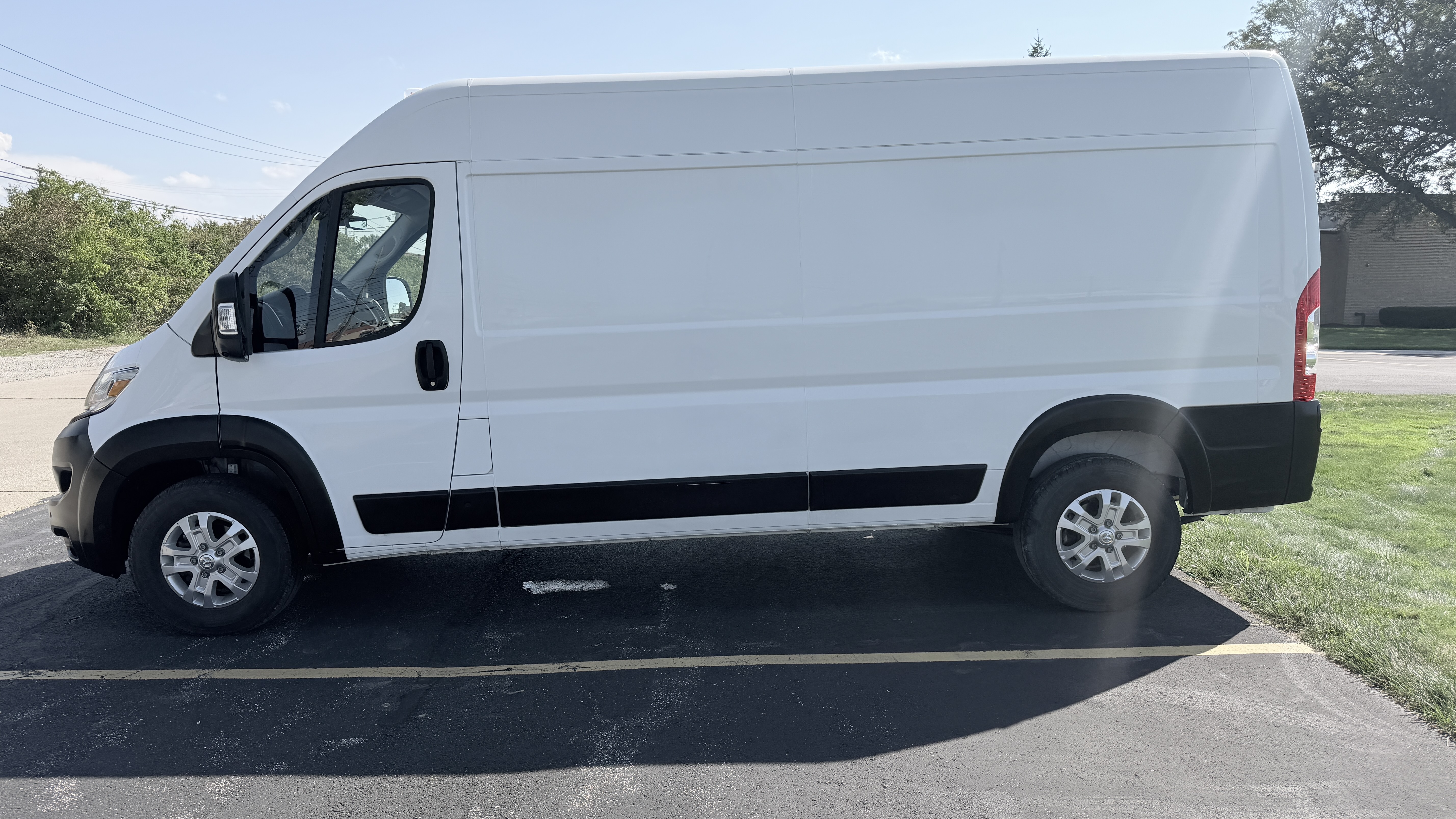 Used 2024 RAM ProMaster 2500 159 High Roof FWD image 6