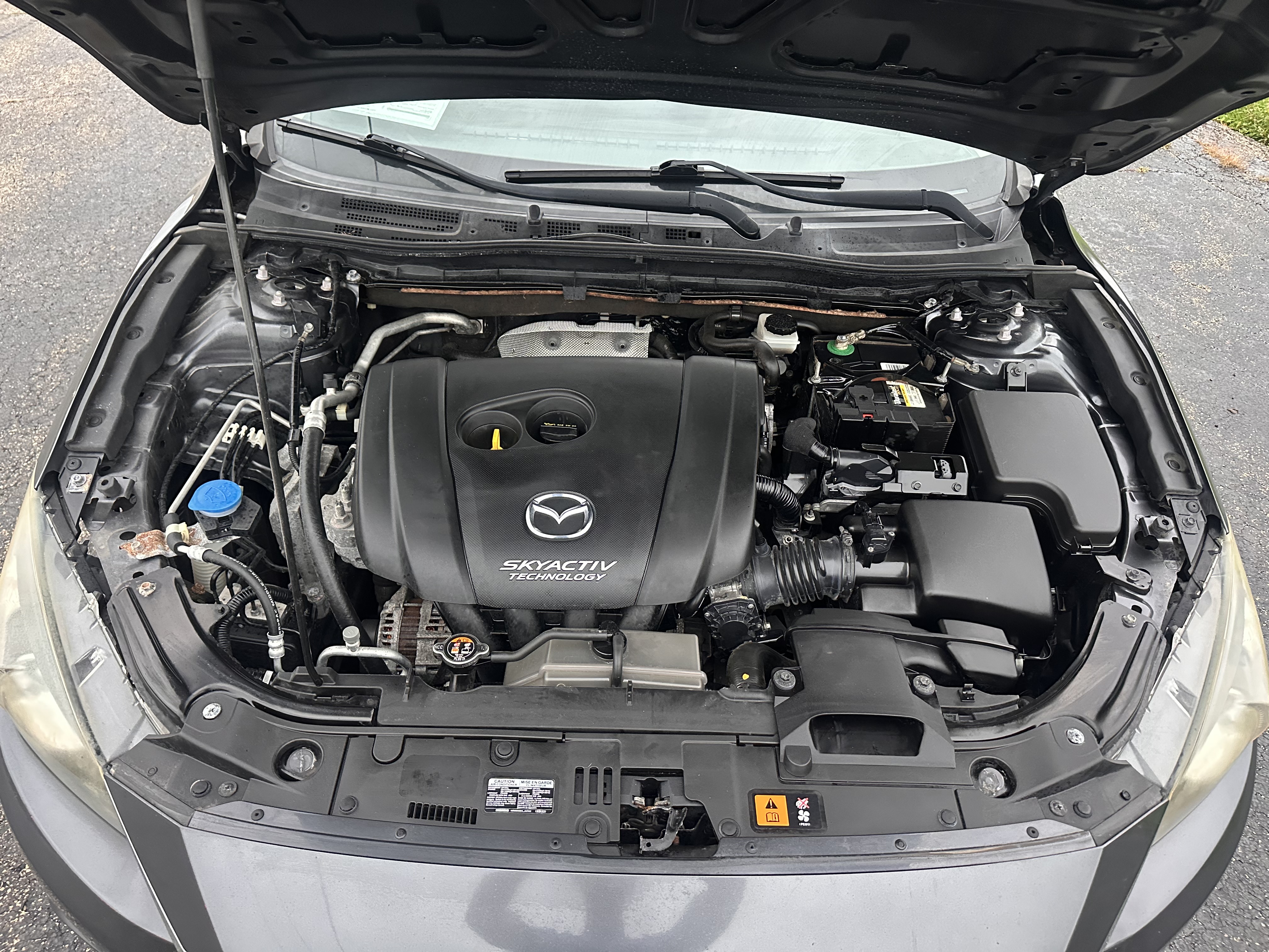 Used 2016 MAZDA MAZDA3 i Sport Hatchback FWD image 23