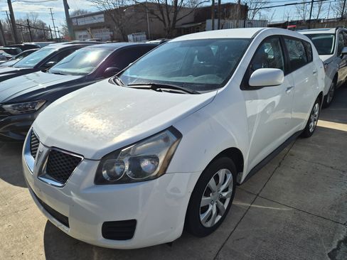 Used 2009 Pontiac Vibe image 2