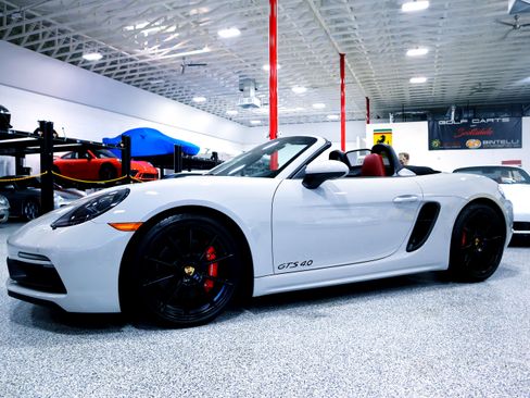 Used 2024 Porsche 718 Boxster GTS image 1
