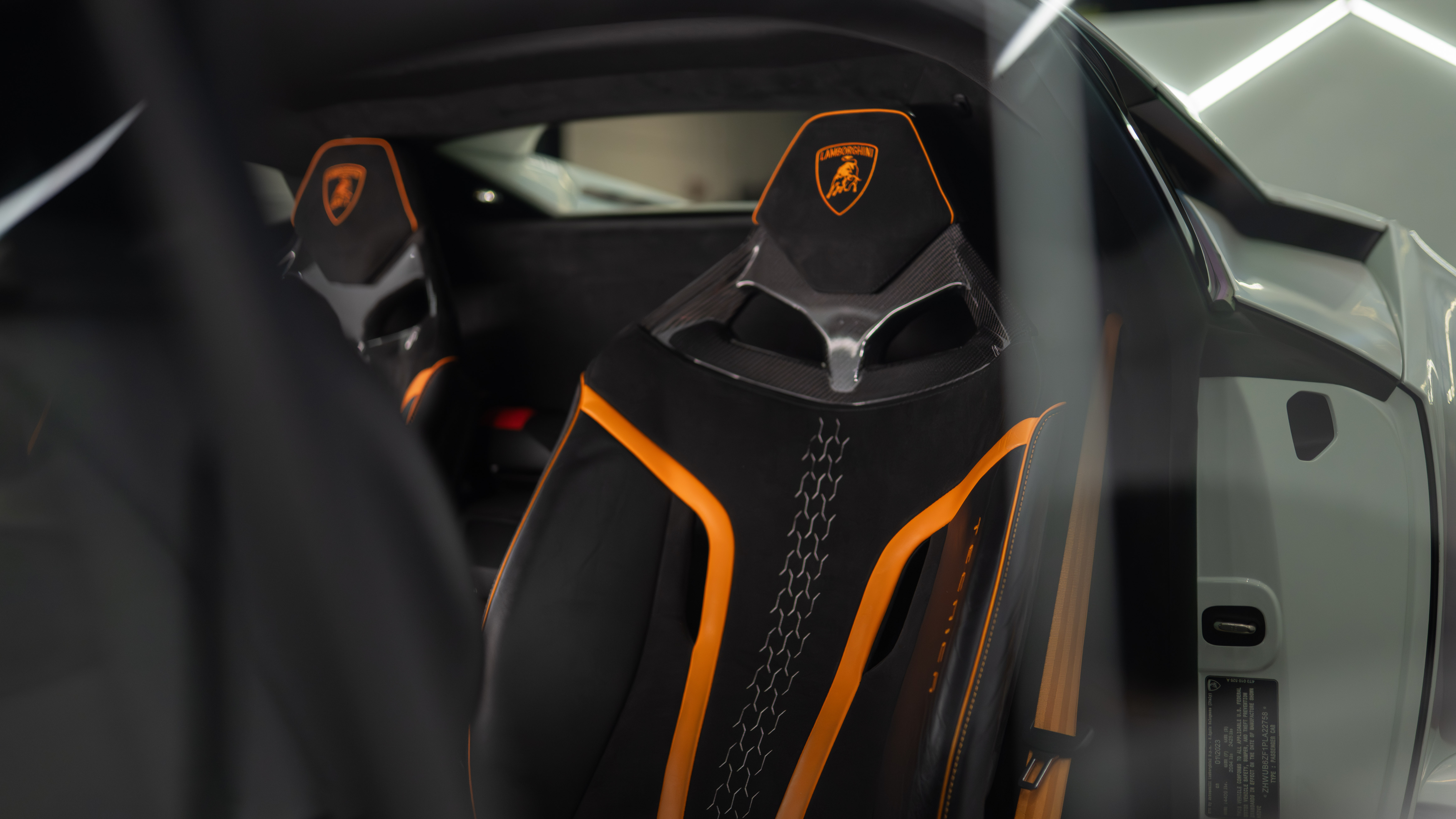 Used 2023 Lamborghini Huracan Tecnica Coupe RWD image 11