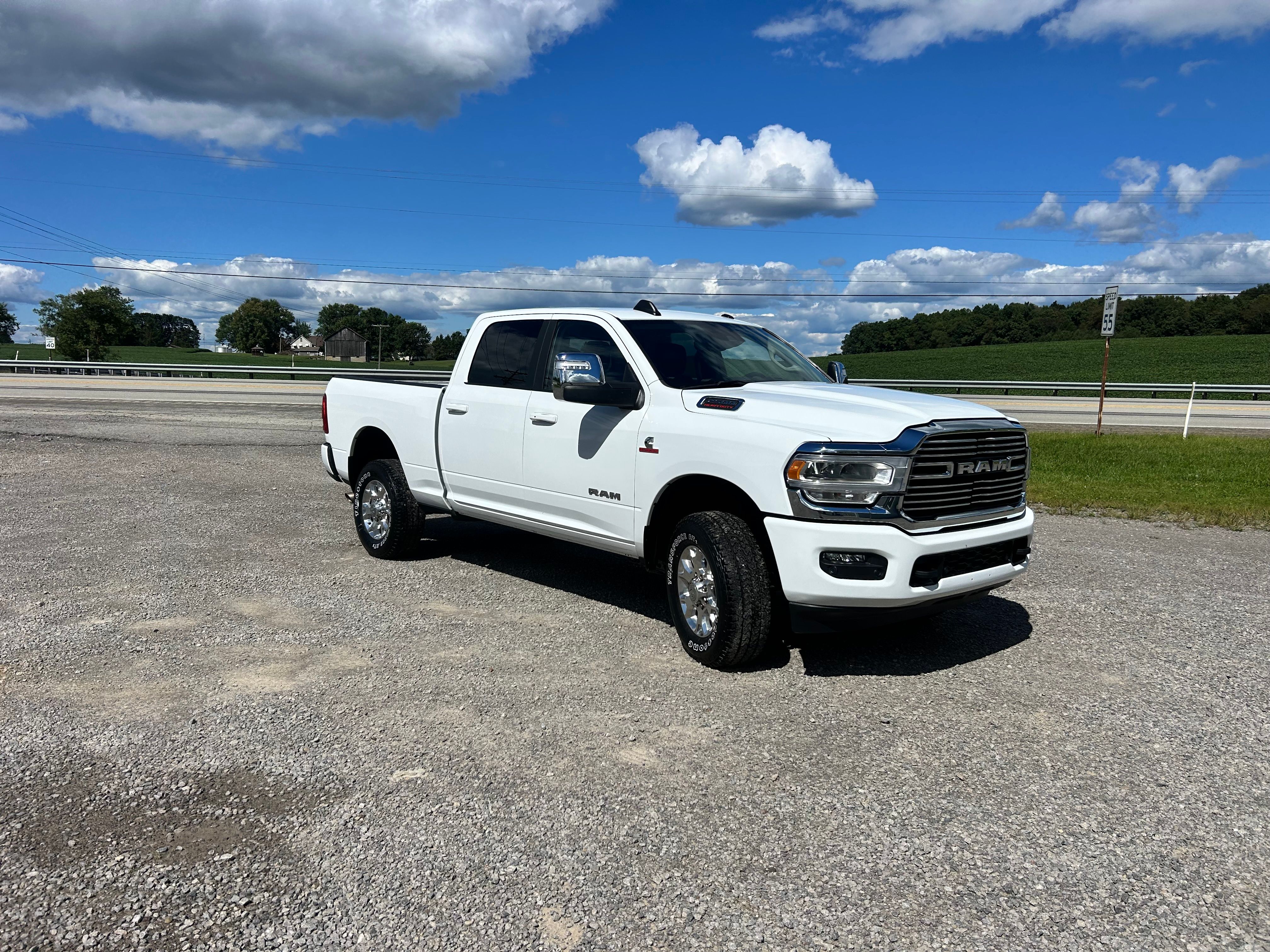 Used 2024 RAM 2500 4x4 Crew Cab Laramie image 2