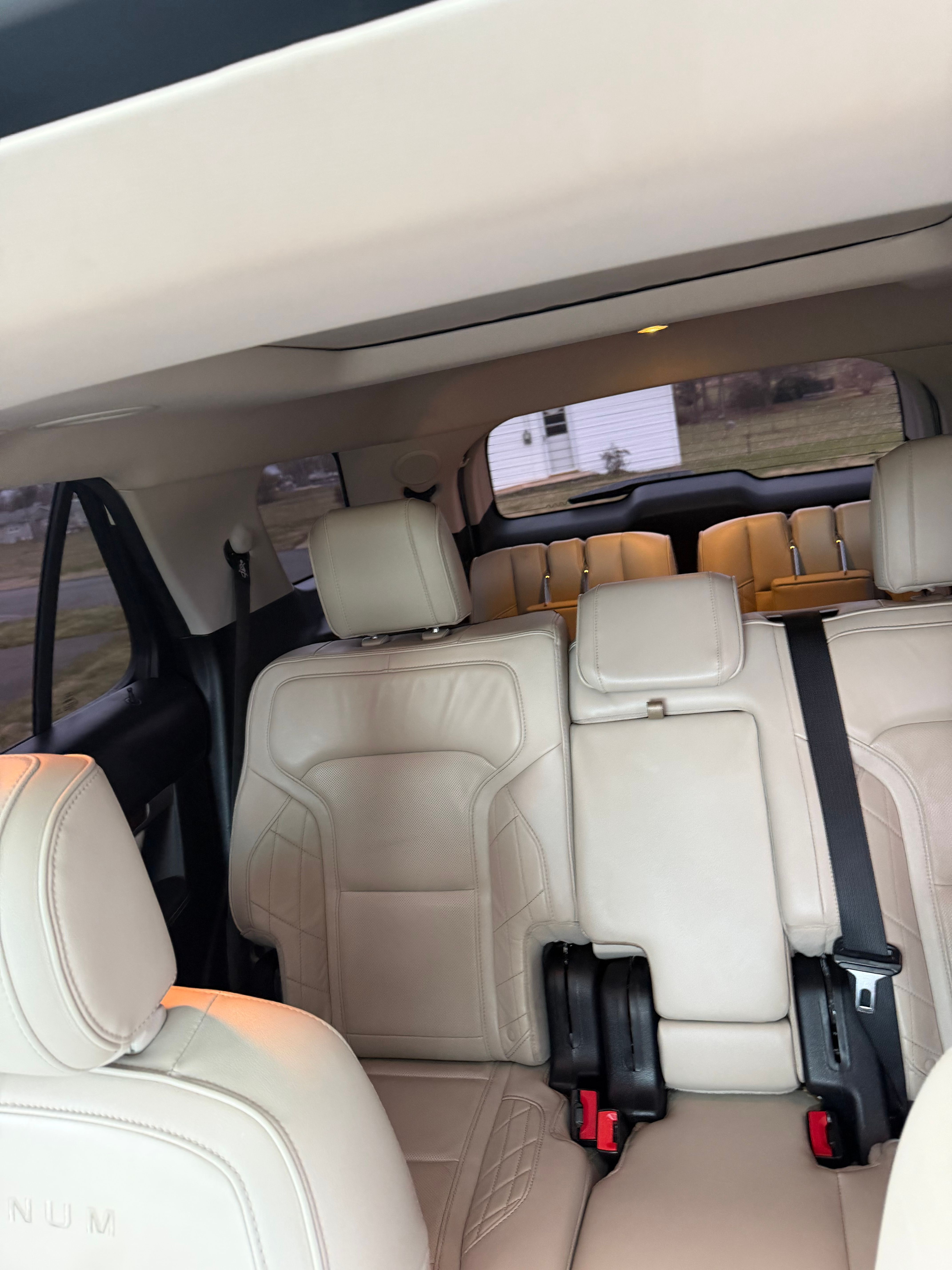 Used 2016 Ford Explorer Platinum AWD/4WD image 11