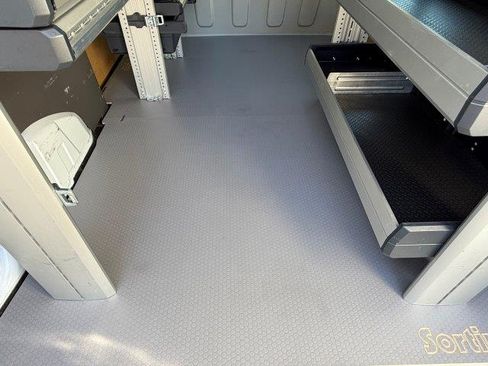 Used 2022 Ford Transit Connect XL image 16