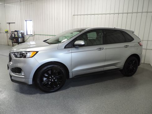 Used 2023 Ford Edge ST-Line image 4