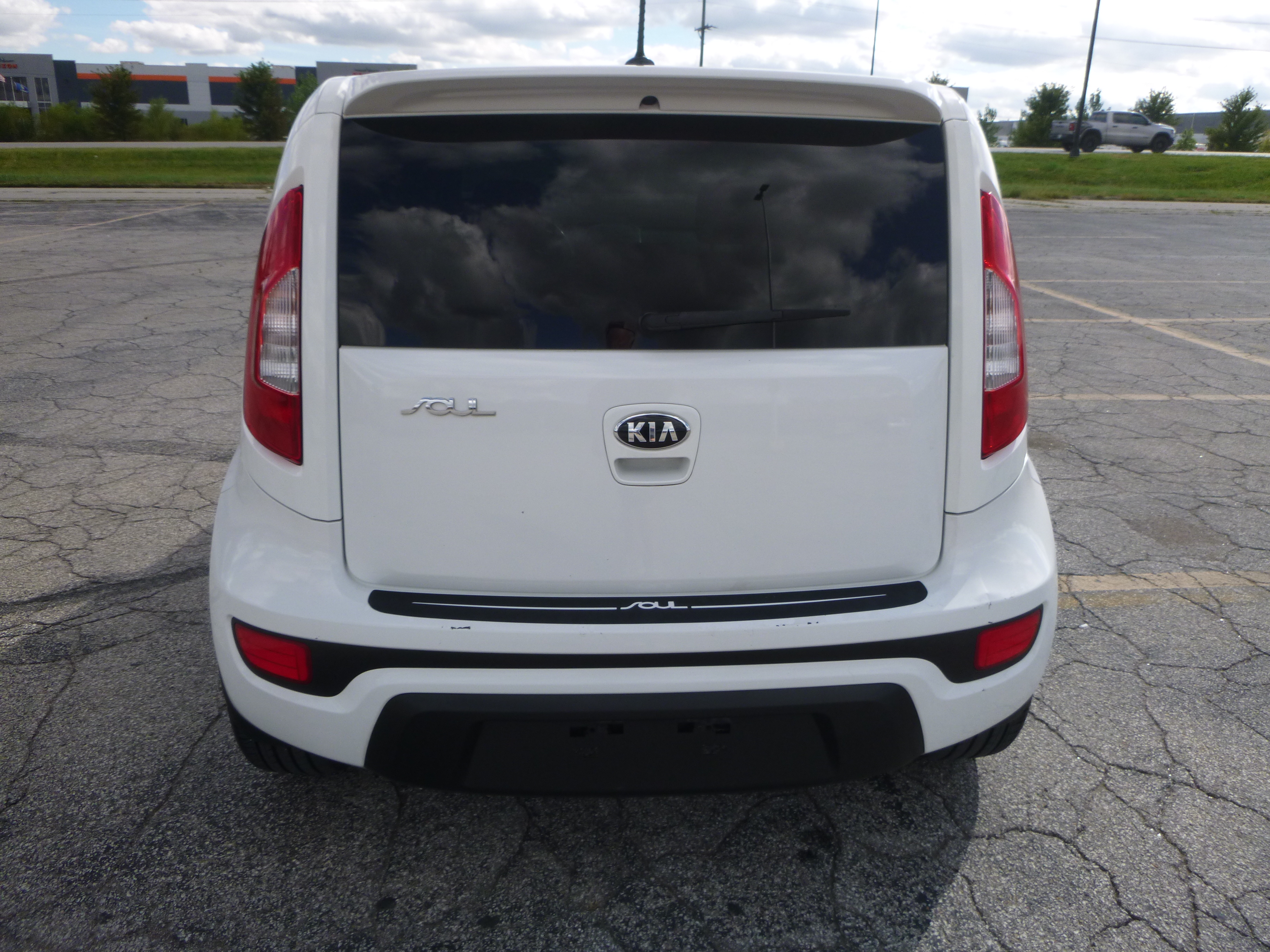 Used 2013 Kia Soul + FWD Hatchback 2.0L 4-Cyl image 7