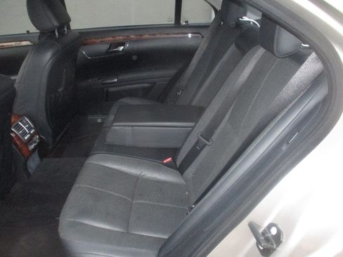 Used 2007 Mercedes-Benz S 550 image 12