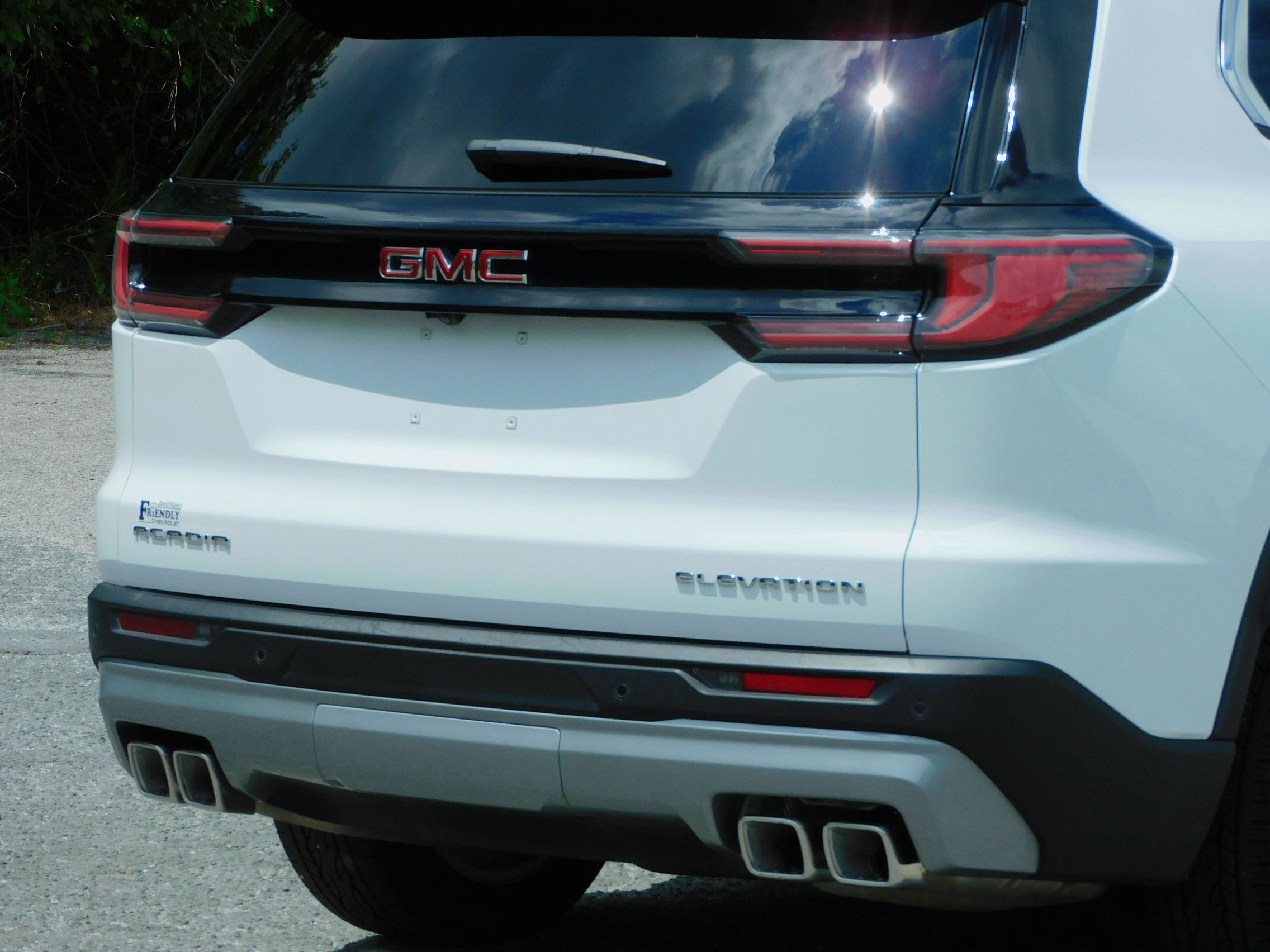 Used 2026 GMC Acadia FWD Elevation image 12