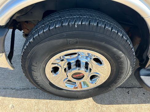 Used 2013 GMC Savana 2500 image 23