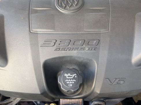 Used 2007 Buick Lucerne CXL image 12