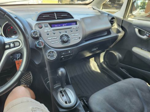Used 2011 Honda Fit Sport image 14
