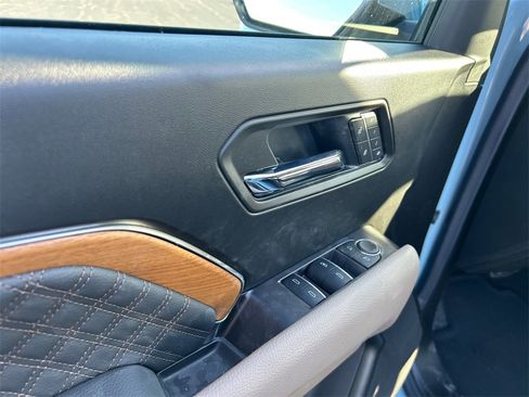 New 2026 GMC Canyon Denali image 15