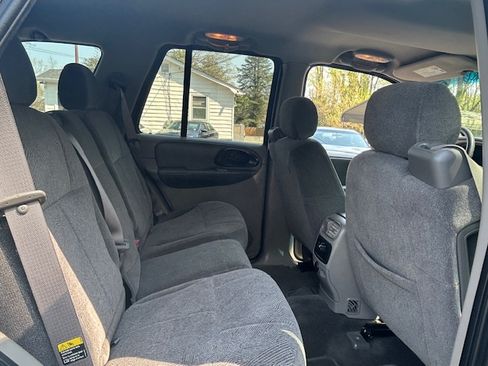 Used 2004 Chevrolet TrailBlazer LS image 19