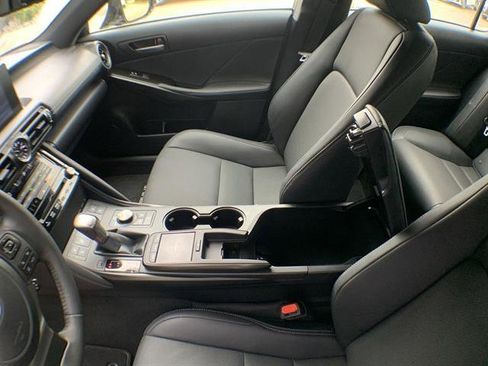Used 2025 Lexus IS 300 image 20