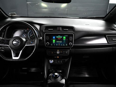Used 2022 Nissan Leaf SV Plus image 19