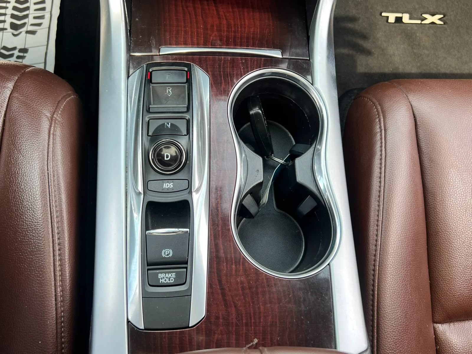 Used 2016 Acura TLX V6 FWD image 16