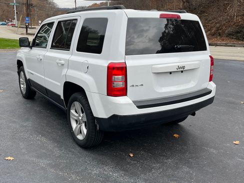 Used 2016 Jeep Patriot Sport image 4