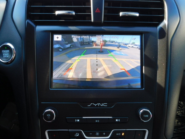 Used 2019 Ford Fusion SE FWD image 18