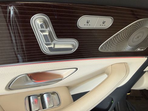 Used 2020 Mercedes-Benz GLS 580 image 40