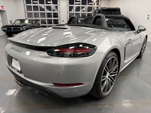 Used 2025 Porsche 718 Boxster S image 5