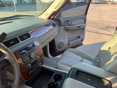 Used 2008 Chevrolet Tahoe LT image 13