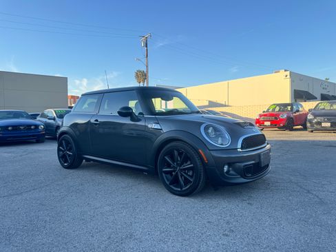 Used 2012 MINI Cooper S image 8