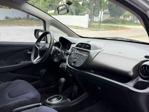 Used 2013 Honda Fit Sport image 18