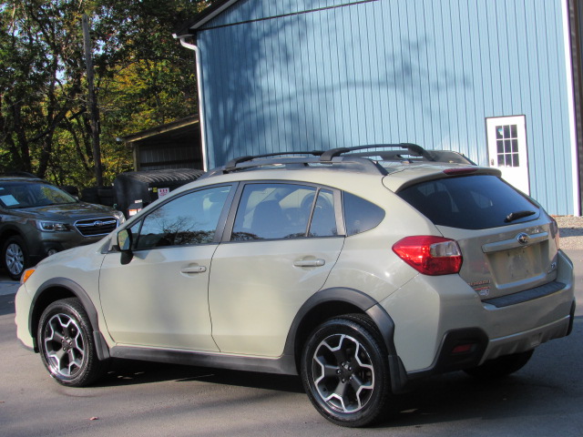 Used 2013 Subaru XV Crosstrek 2.0i Premium AWD/4WD image 6
