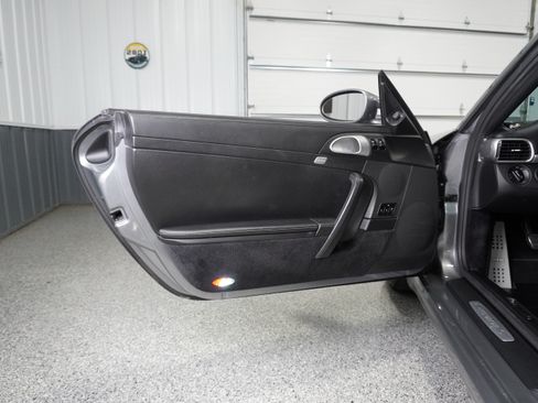 Used 2005 Porsche 911 Carrera S RWD image 43