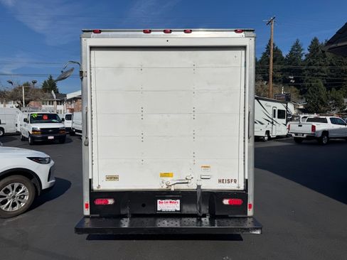 Used 2017 Ford Transit 350 image 25