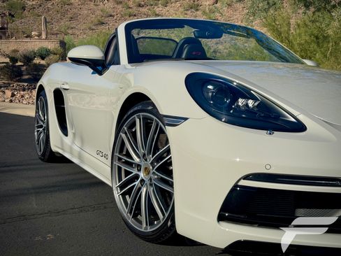 Used 2023 Porsche 718 Boxster GTS image 2